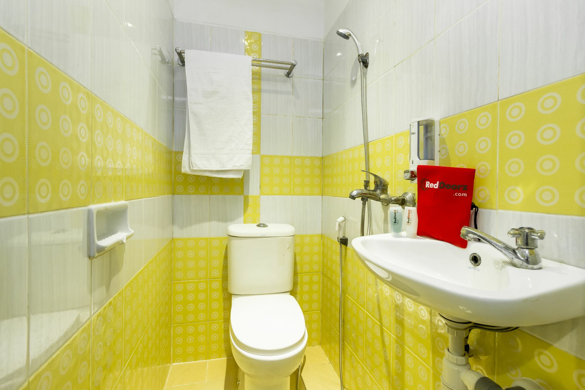 Reddoorz Near Gajah Mada Plaza 2 Hotel Jakarta Exterior photo